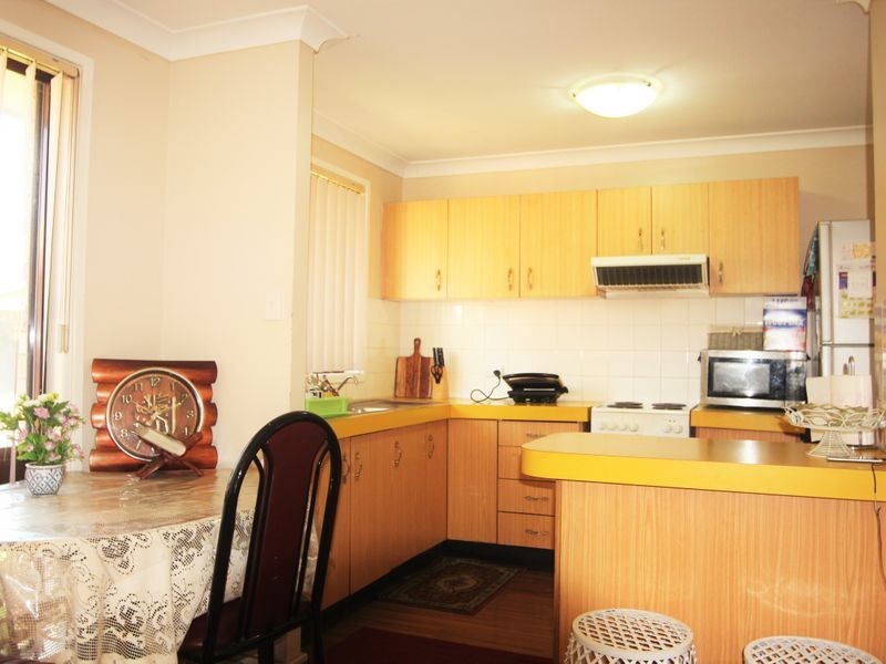 11 Amaranthus Place, Macquarie Fields NSW 2564