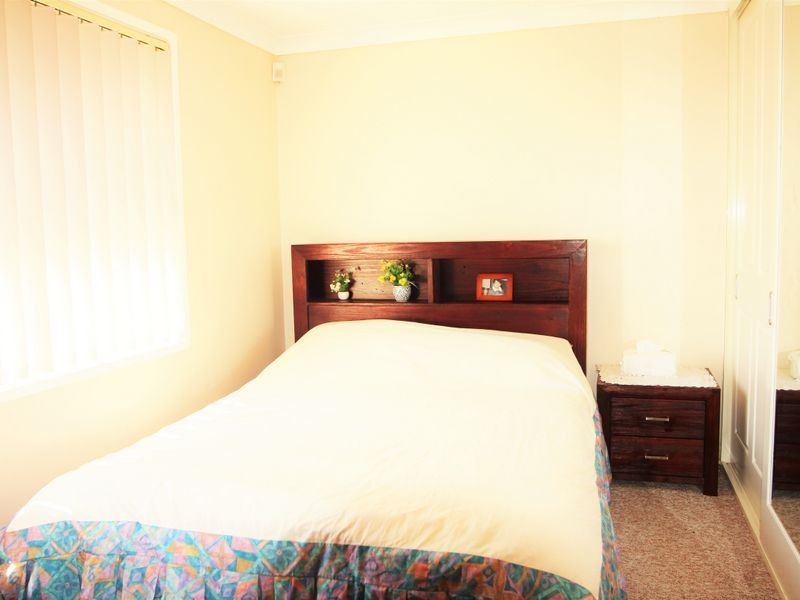 11 Amaranthus Place, Macquarie Fields NSW 2564
