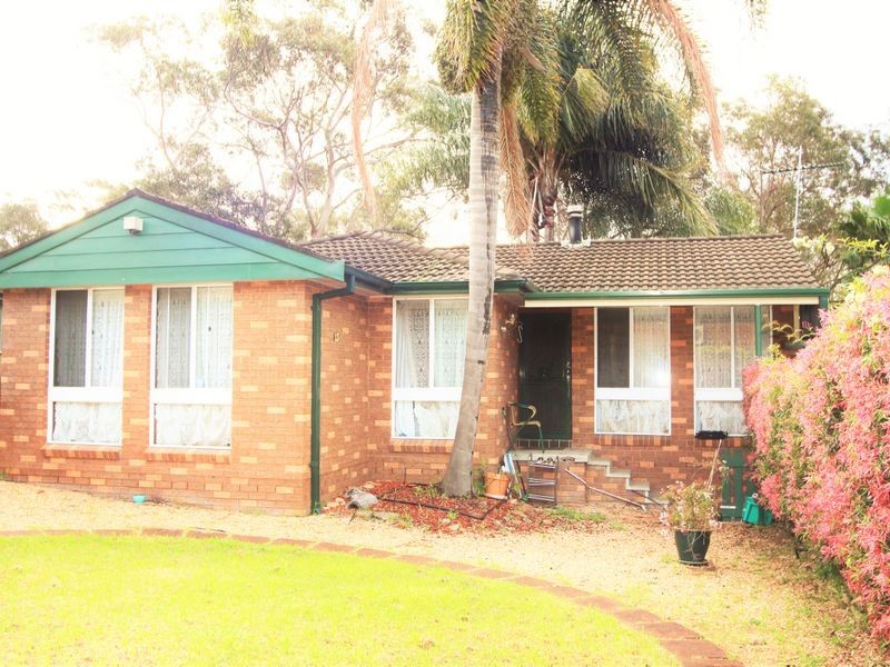 13 Bundy Close, Macquarie Fields NSW 2564