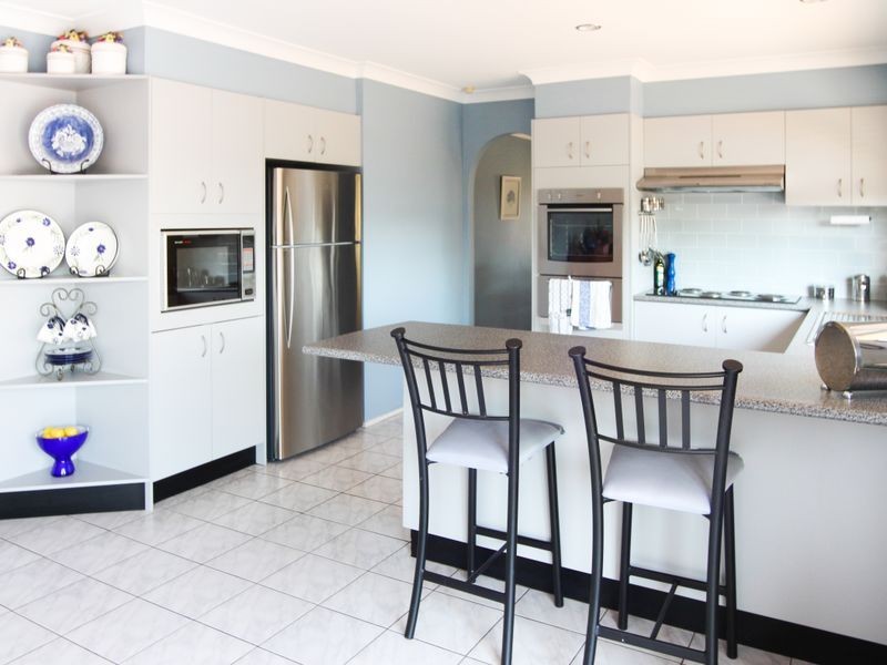 25 Cornelian Ave, Eagle Vale NSW 2558