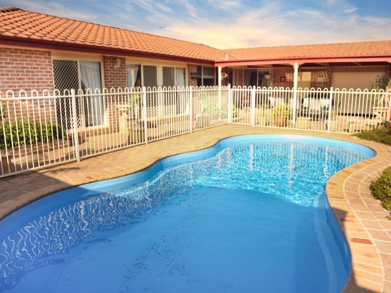 25 Cornelian Ave, Eagle Vale NSW 2558