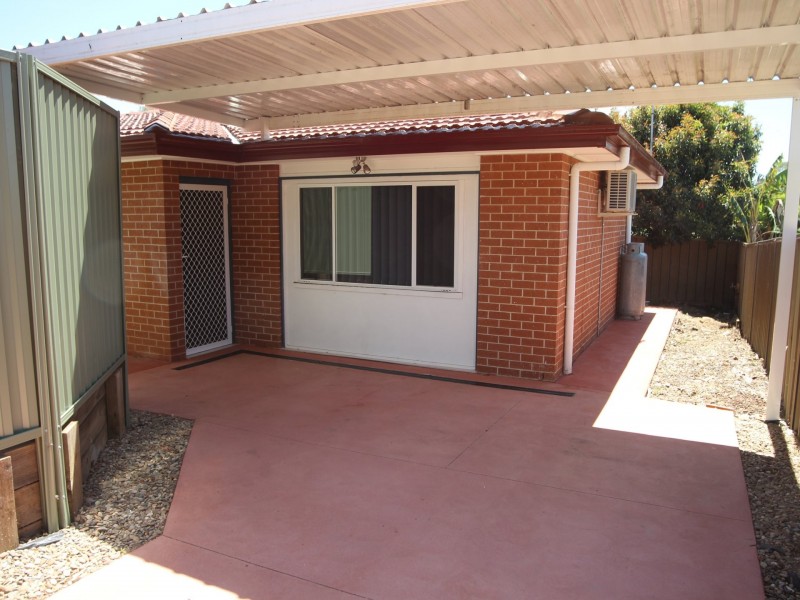 4A Owl Street, Ingleburn NSW 2565