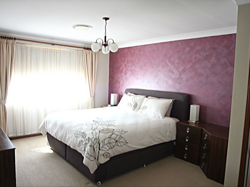 12 Mendi Place, Glenfield NSW 2167