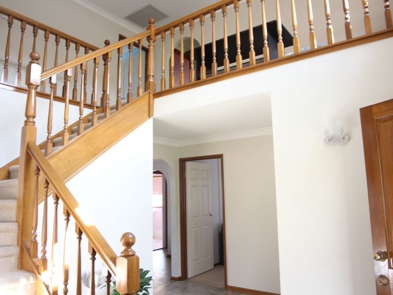 12 Mendi Place, Glenfield NSW 2167