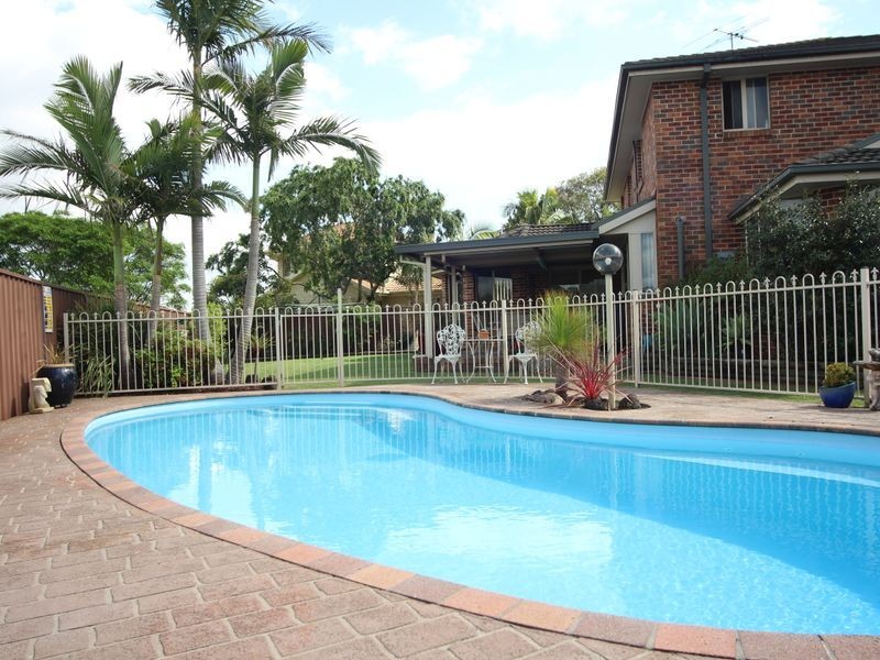 12 Mendi Place, Glenfield NSW 2167