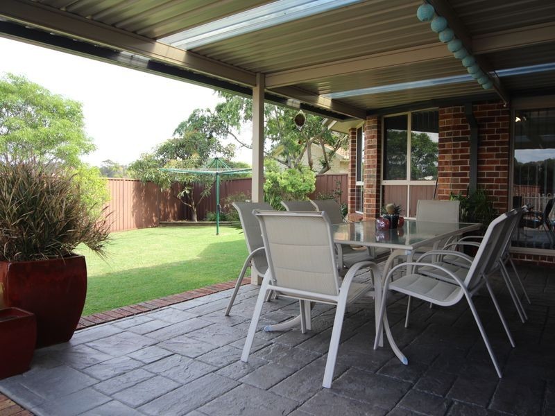 12 Mendi Place, Glenfield NSW 2167