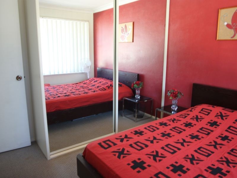 4/4-6 Cumberland Rd, Ingleburn NSW 2565