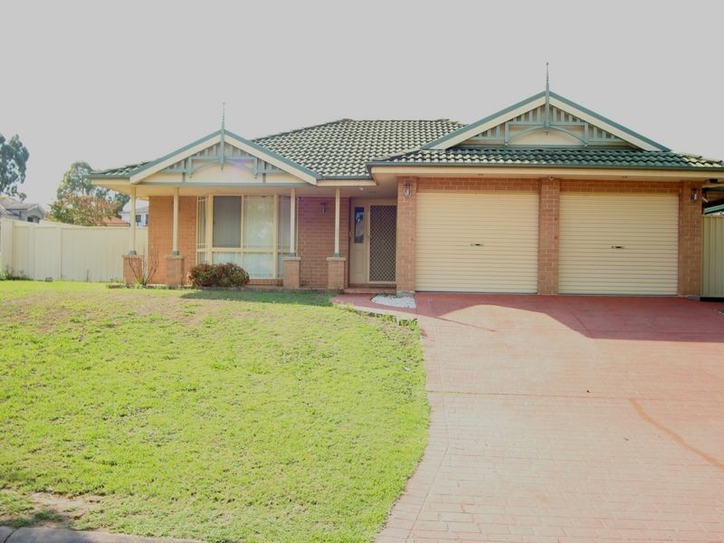 27 Solander Ave, West Hoxton NSW 2171