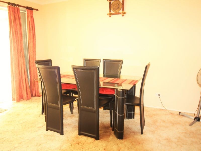 5/ 168 Cumberland Road, Ingleburn NSW 2565