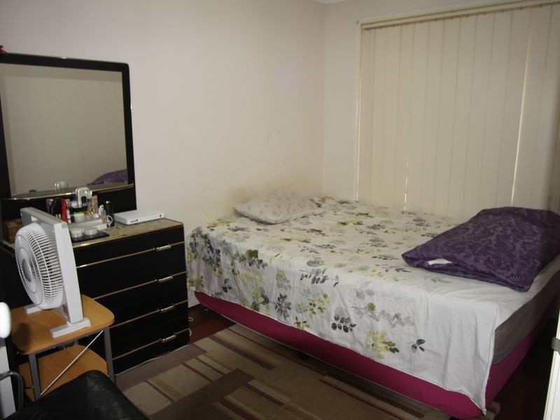 11 Edward Edgar Street, Minto NSW 2566