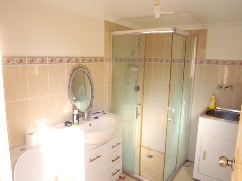 11 Edward Edgar Street, Minto NSW 2566