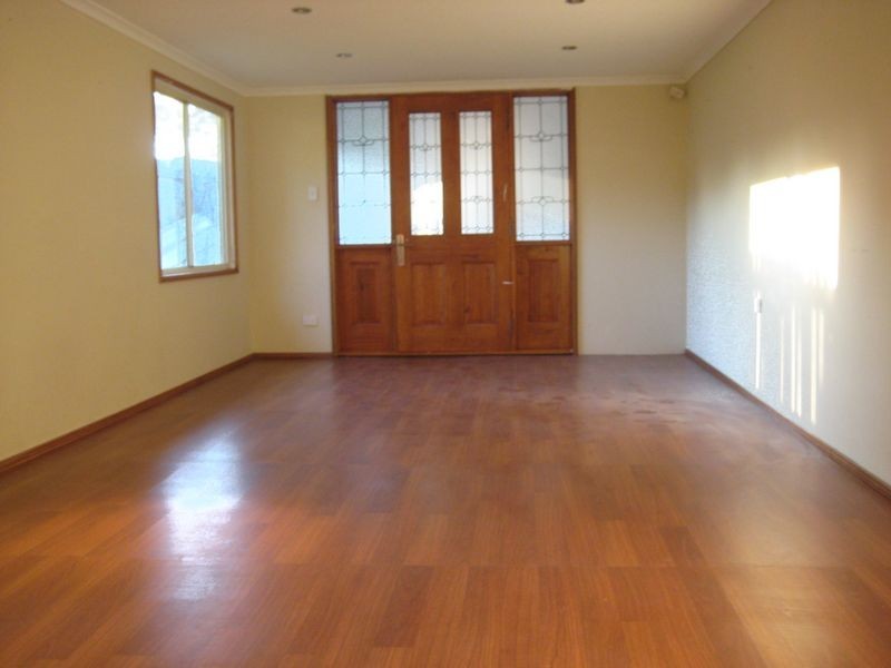 99 Harrow Road, Glenfield NSW 2167