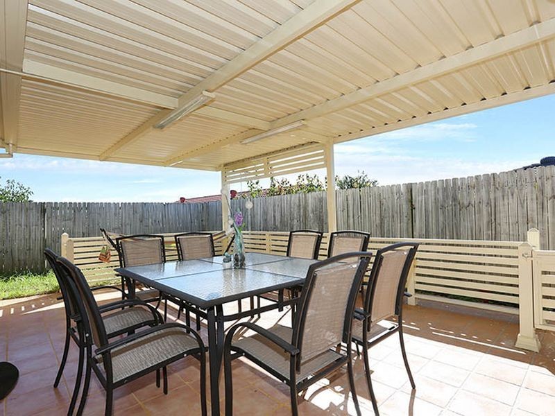 21 Norman Dunlop Crescent, Minto NSW 2566