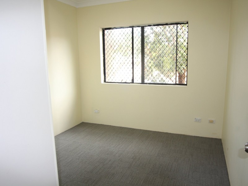 4/13-15 Gordon Street, Bankstown NSW 2200