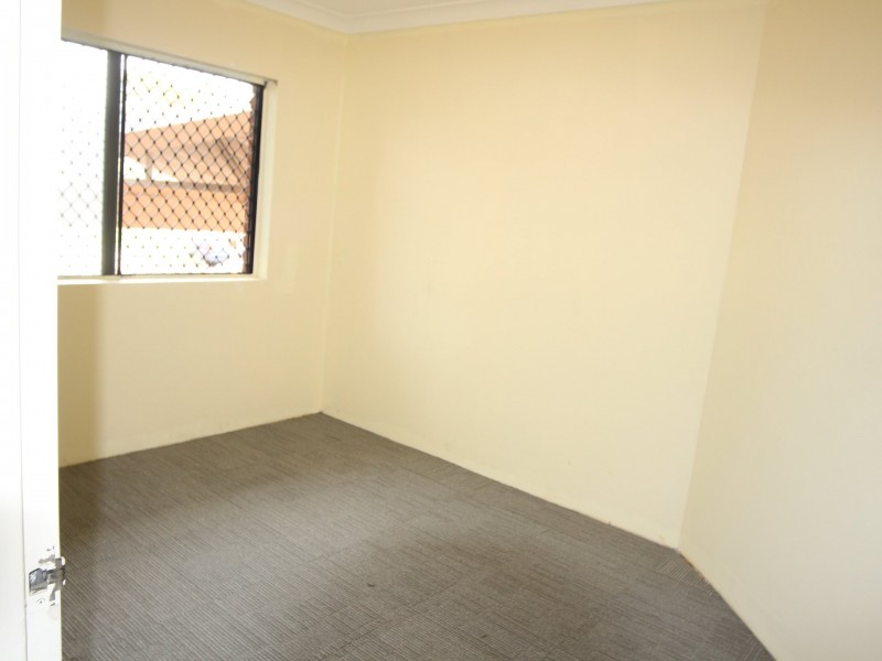 4/13-15 Gordon Street, Bankstown NSW 2200