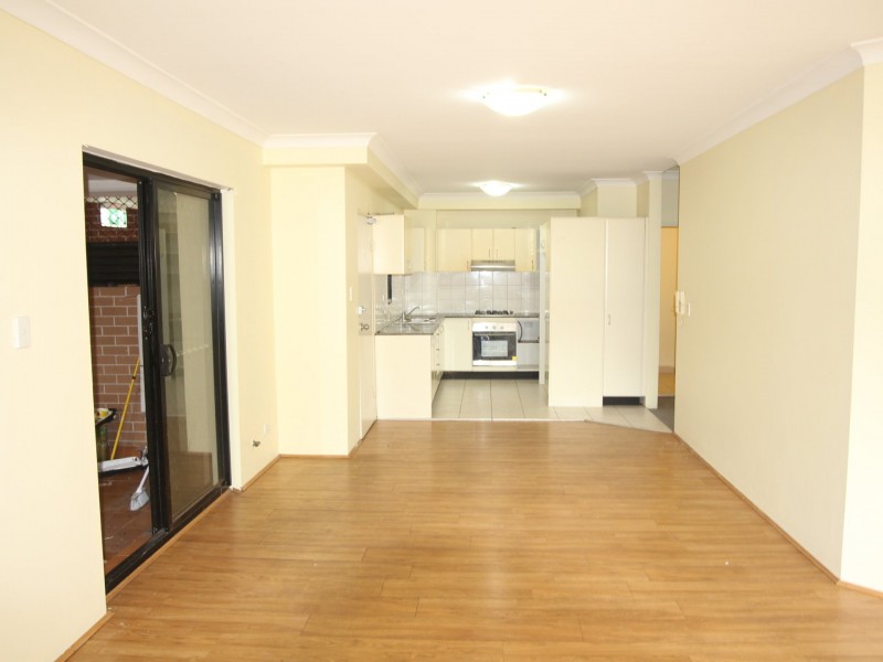 4/13-15 Gordon Street, Bankstown NSW 2200