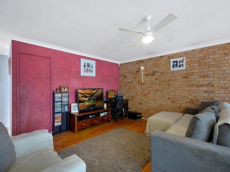 13 Groundsel Avenue, Macquarie Fields NSW 2564