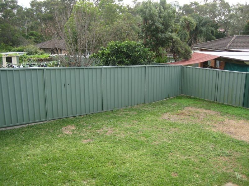 35 Fifth Avenue, Macquarie Fields NSW 2564