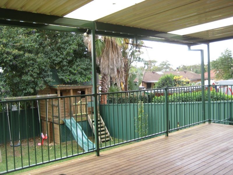 35 Fifth Avenue, Macquarie Fields NSW 2564