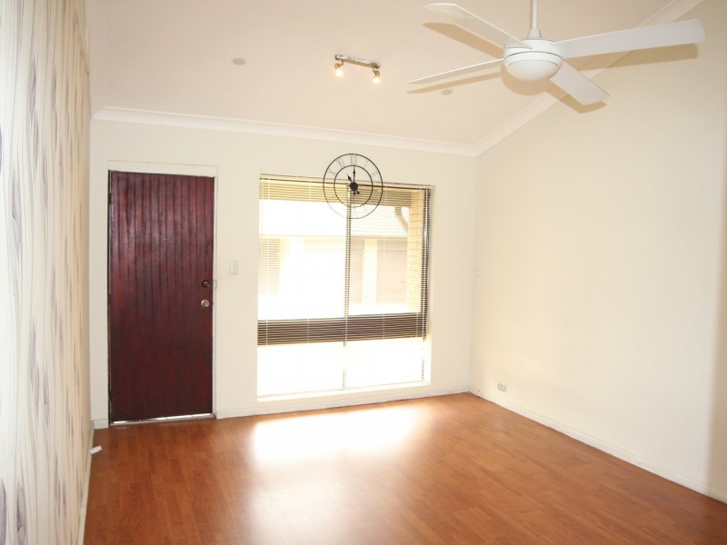8/132 Cumberland Rd, Ingleburn NSW 2565