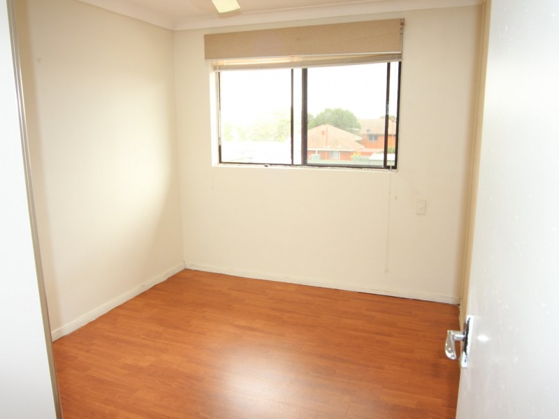 8/132 Cumberland Rd, Ingleburn NSW 2565