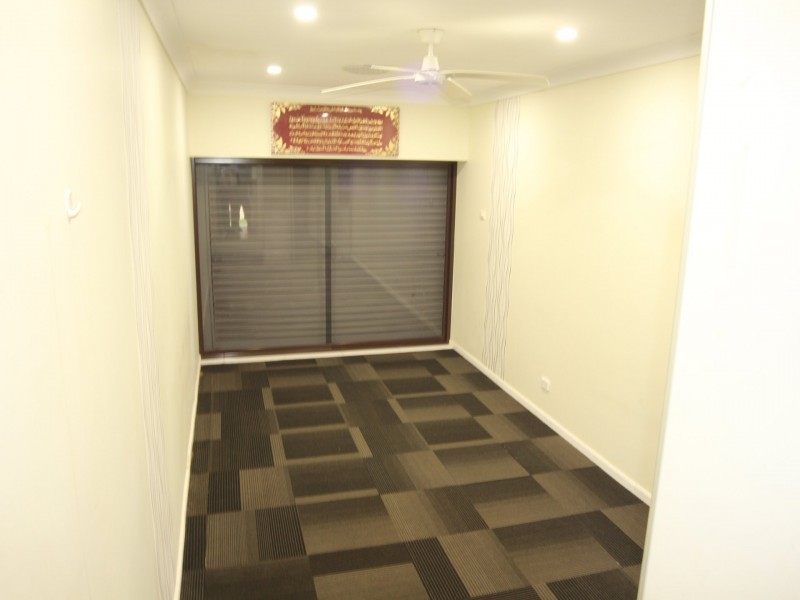 8/132 Cumberland Rd, Ingleburn NSW 2565