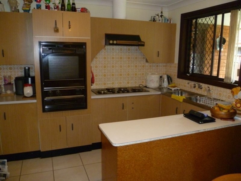 Villa 3/19-21 Third Avenue, Macquarie Fields NSW 2564