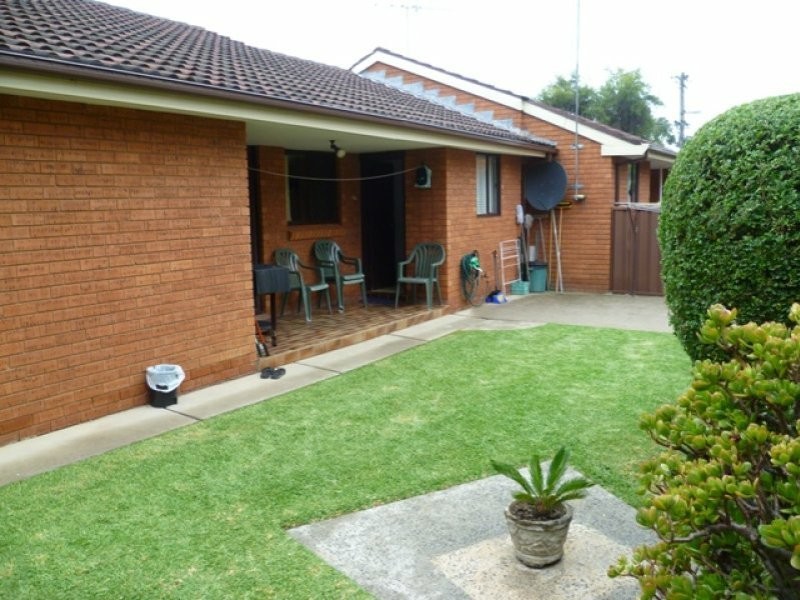 Villa 3/19-21 Third Avenue, Macquarie Fields NSW 2564