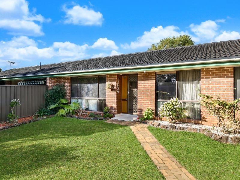 26/27 Waratah Crescent, Macquarie Fields NSW 2564