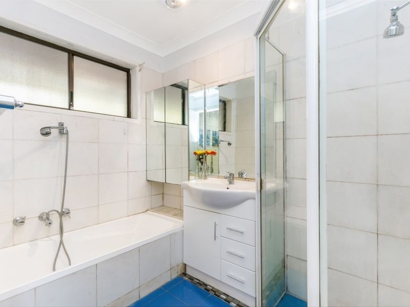 26/27 Waratah Crescent, Macquarie Fields NSW 2564