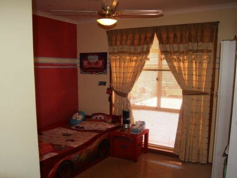 7 Bennett Street, Minto NSW 2566