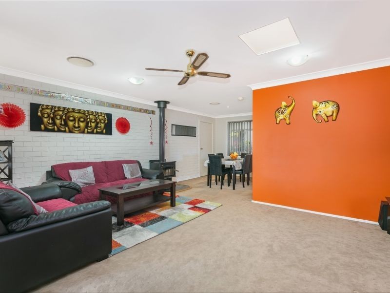15 Siddeley Place, Raby NSW 2566