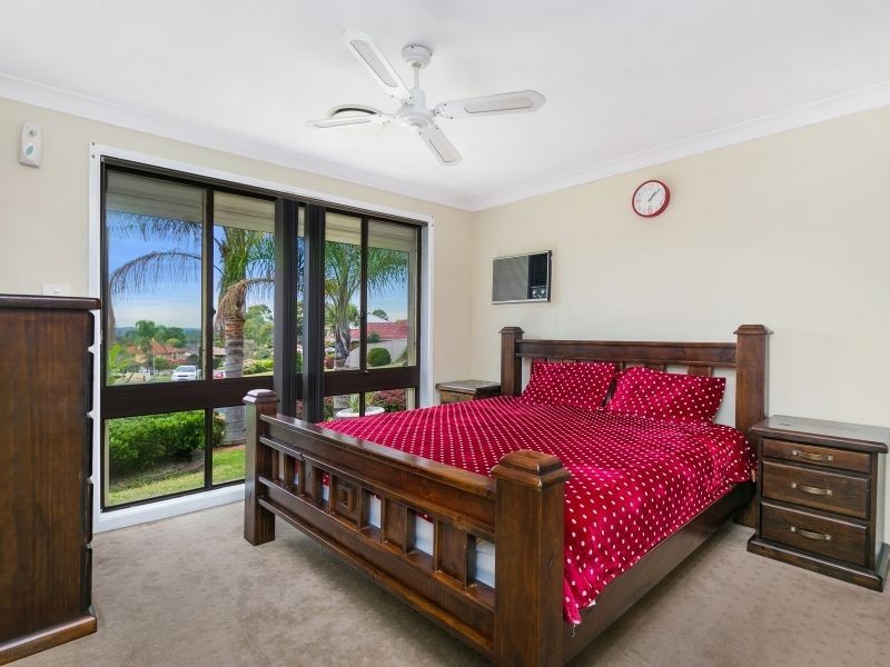 15 Siddeley Place, Raby NSW 2566