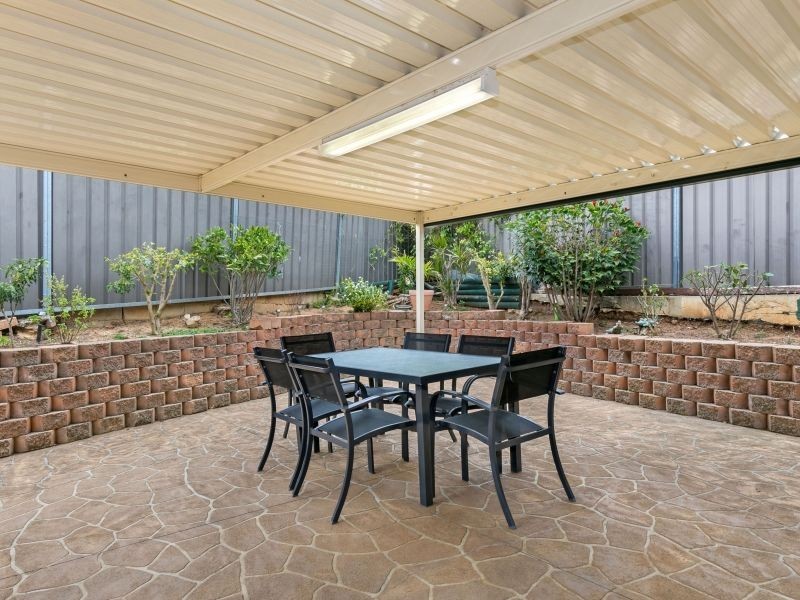 15 Siddeley Place, Raby NSW 2566