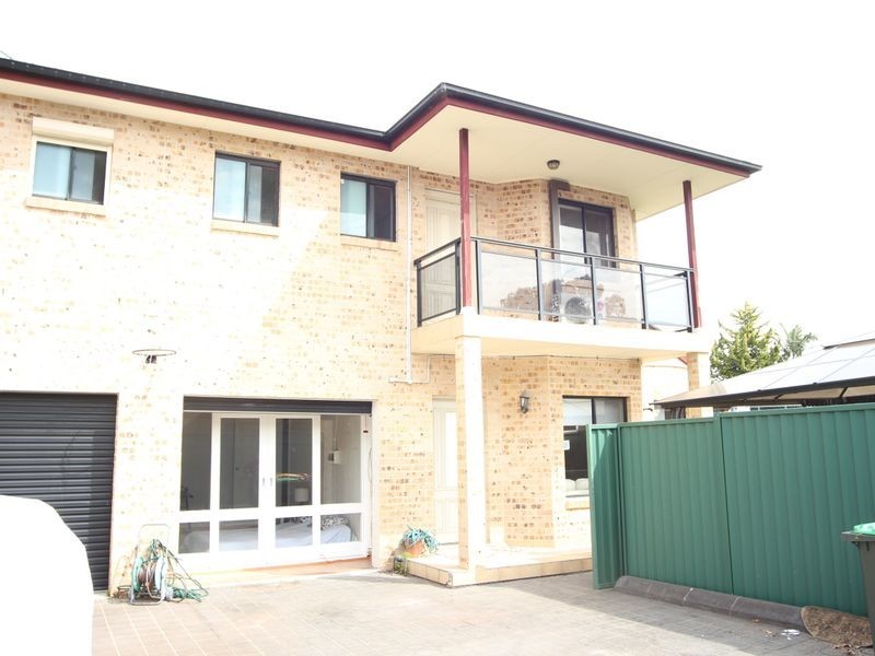 3/140 Boronia Road, Greenacre NSW 2190