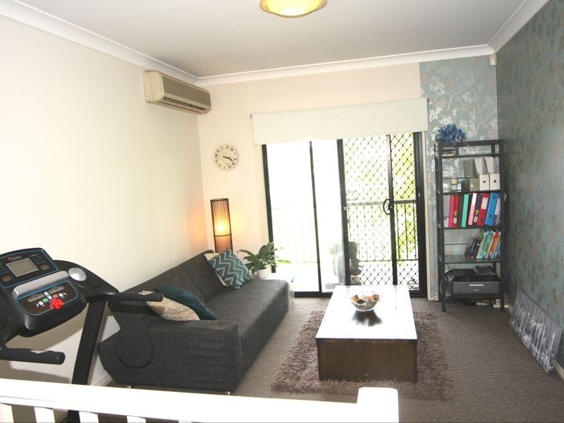 3/140 Boronia Road, Greenacre NSW 2190