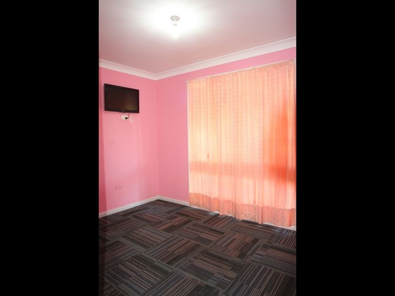 99 Harrow Road, Glenfield NSW 2167