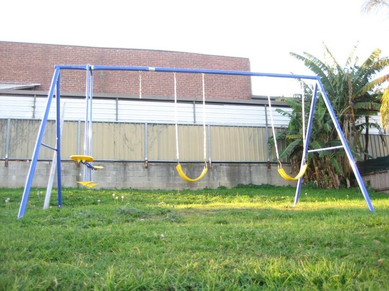 99 Harrow Road, Glenfield NSW 2167