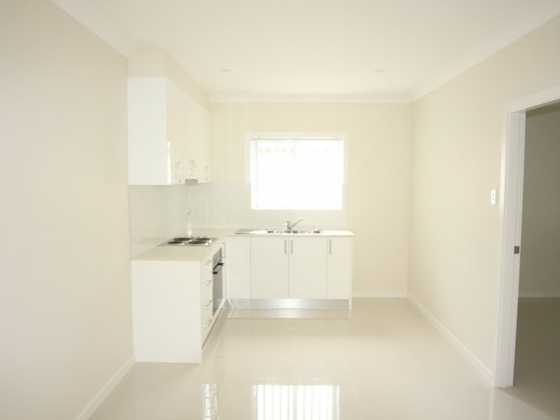 6A Kings Road, Ingleburn NSW 2565