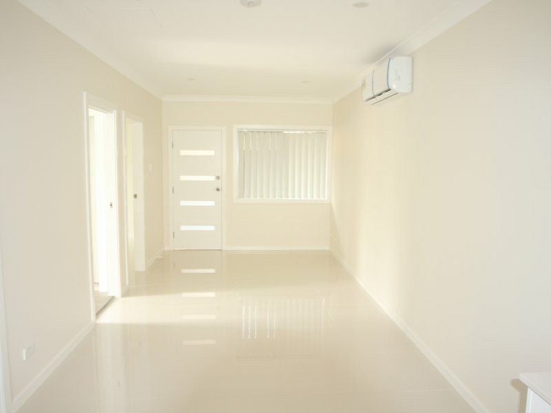 6A Kings Road, Ingleburn NSW 2565