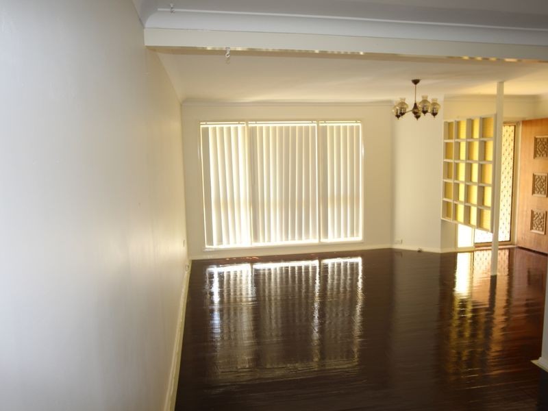 143 Fawcett Street, Glenfield NSW 2167