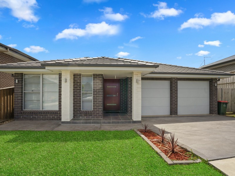25 Mahoney Drive, Campbelltown NSW 2560