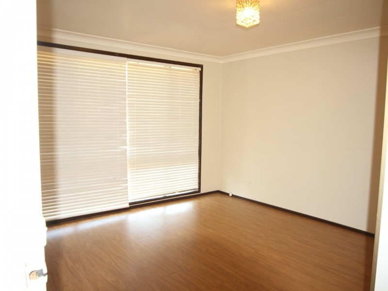 13 Balimo Place, Glenfield NSW 2167