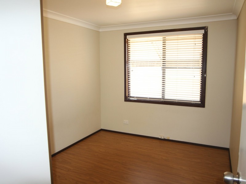 13 Balimo Place, Glenfield NSW 2167