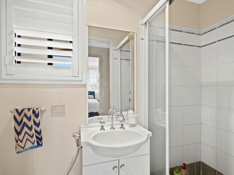 1 Macadamia Street, Prestons NSW 2170