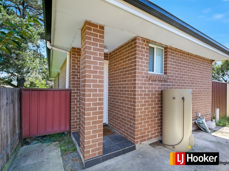 38 Parkland Avenue, Macquarie Fields NSW 2564