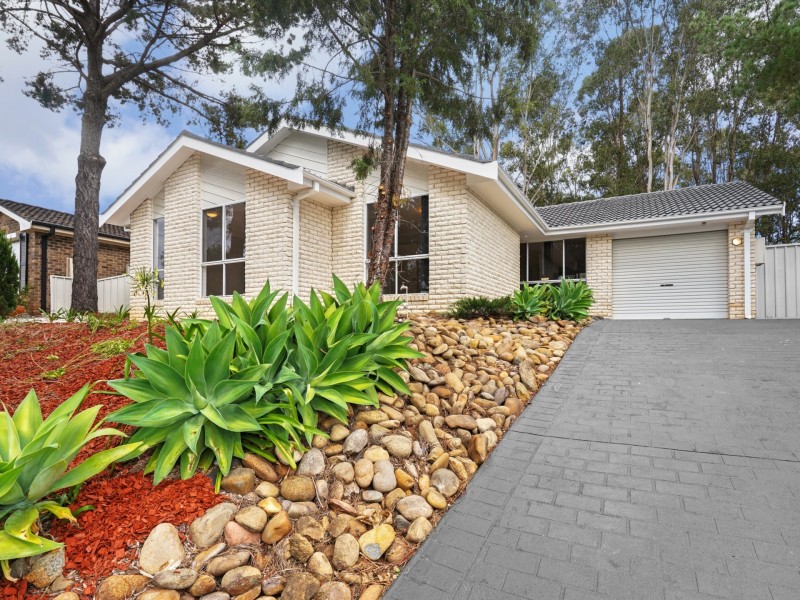 76 Donalbain Circuit, Rosemeadow NSW 2560