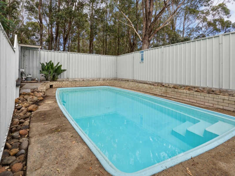 76 Donalbain Circuit, Rosemeadow NSW 2560