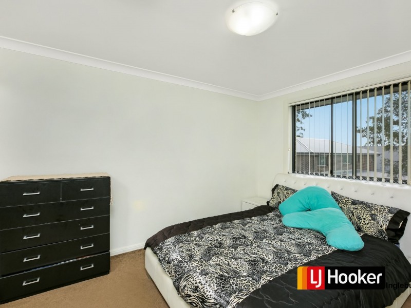2/2 Jaclyn Street, Ingleburn NSW 2565