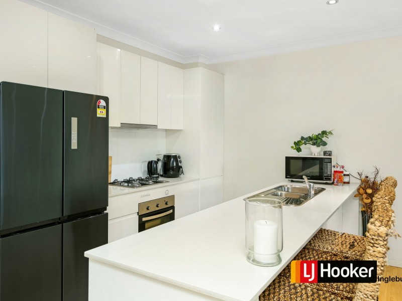 2/2 Jaclyn Street, Ingleburn NSW 2565